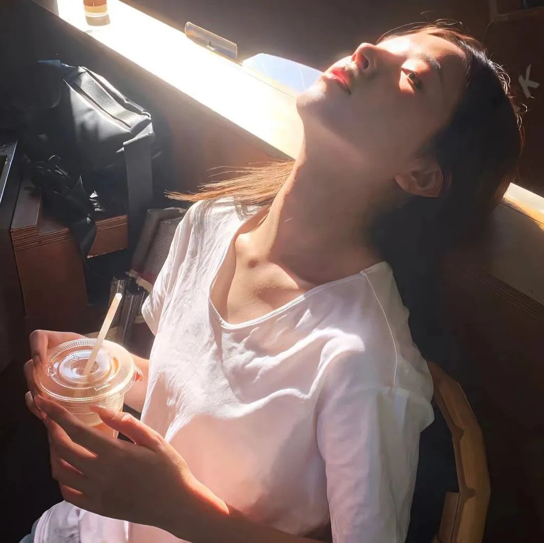 晓看南山暮看云